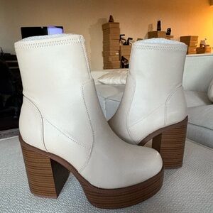 Chic Cream Platform Heeled Boots